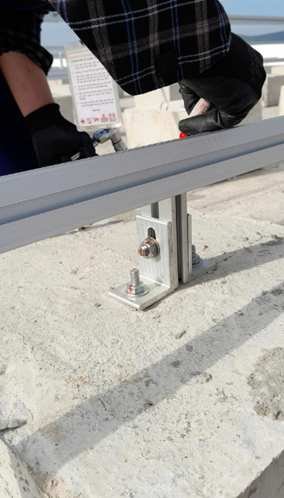 Kiểm tra siết lực khung giá đỡ PV Module